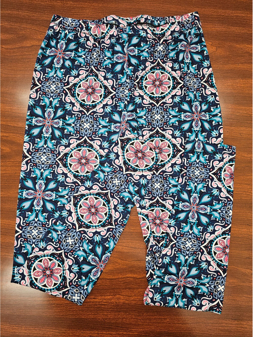 Bobbie Brooks Women's Medium Floral Patterned Leggings Multicolor Ankle Length